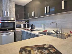 Stylish Duplex in Parque Santiago II