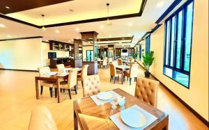 Pattaya Poolside Hotel near Terminal 21 & Bus Station