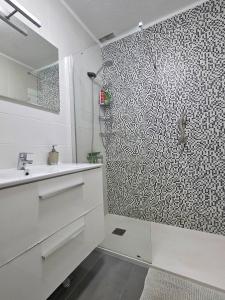 Stylish Duplex in Parque Santiago II