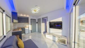 Delfini Girni Apartments