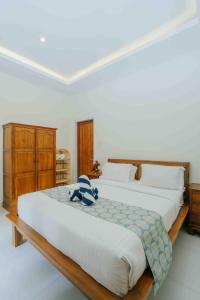 Shantia Villa 10 minutes walk to Double Six Beach Seminyak