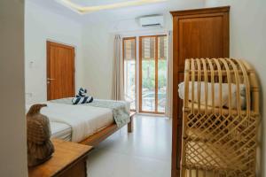 Shantia Villa 10 minutes walk to Double Six Beach Seminyak