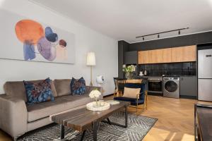 Nine Palms Stunning 1-Bedroom Apartment