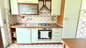 Porto Recanati, comodo trilocale a due passi dal mare