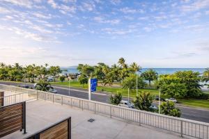 Modern Oceanview Studio Apartment at Aquarius
