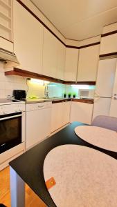 Kotoisa Kaksio Levähdä Täällä ja Parkki