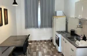 63 Apartamento ao lado Materdei, MPMG, da Sala Minas Gerais, cozinha completa e vaga