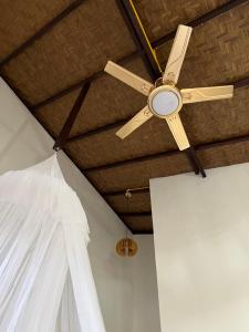 Thousands of Bottles - Hostel and Trekking