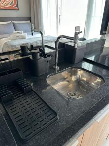 Studio VN Ueno - Conforto e Estilo no coração de SP by Stay Luvi