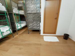 Zostay Urban Retreat Deluxe Rooms & Premium Dorms