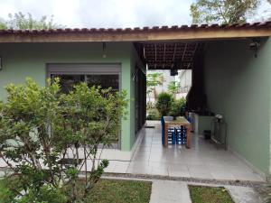 Casa na Boraceia, 100 M praia c roupas cama e banho