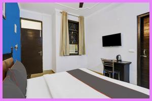 Hotel The Aelvireva Inn Near Vishwanath Temple