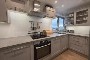 Stunning Flat in Chelsea, Kings Road with Balcony