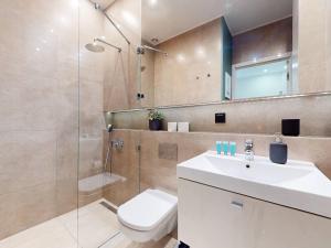 Lumiere Apartment City Center Hoza