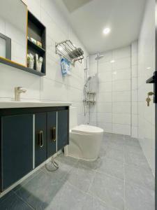 Loftic Apartments - Pink Church