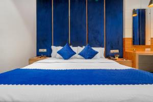 Hotel Kashmir inn Just 2 Min walk from Golden Temple