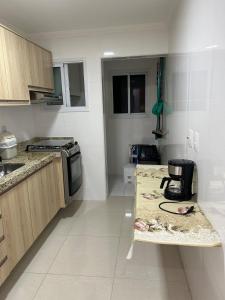 Apto impecável pé na areia para até 6 pessoas