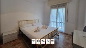 Delfino - By Ligooria