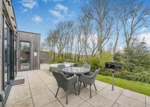 Swanborough Lakes Luxury Lodges