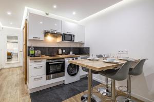 8 MERLE T2 - Appartement moderner pour 4 personnes proche Palais