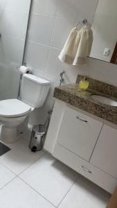 Aptos Luxo completo 2 e 3 quartos em Guriri 300 mts da praia Wi-fi grátis