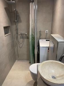 familienfreundliches, cosy Ferienhaus mit Seeblick und privatem Zugang