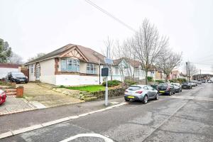 3 Bed House Near Epping Forest Greater London