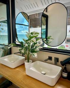 The Cosy Sunset Beach Resort