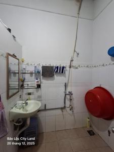 Lương Y Trần Thúy Liên