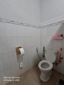 Lương Y Trần Thúy Liên