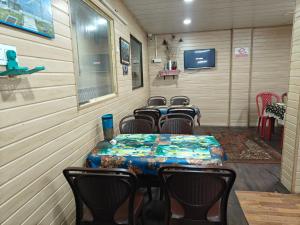 Hotel Little Hut - 550 mts from Mall Road