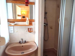 Appartement avec vue exceptionnelle sur mer, face au Coz Pors à TREGASTEL - Réf 728