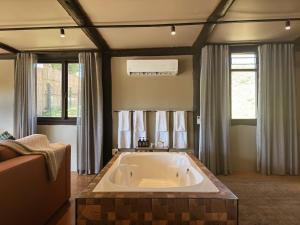 Naughty by Nature - Adults-Only Luxury Cabin on the Garden Route