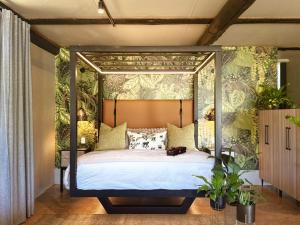 Naughty by Nature - Adults-Only Luxury Cabin on the Garden Route