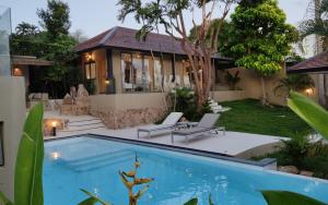 Villa Louise Choengmon bay koh Samui beach, 3 bedrooms, 8 guests, pool and garden