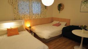 Ewha Sinchon 2rooms 4beds House