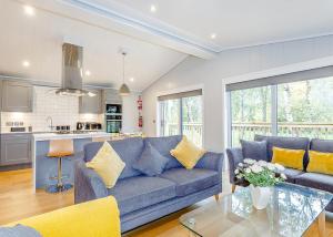 Elton Furze Retreats