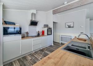 Haystax Holiday Lodges