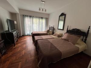 Depto 2 amb para 4 centro doble balcón