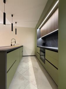 Стильні апартаменти на Болгарській в кроковій доступності до центру