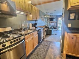 NEW Studio Condo Ski in out in unit jet spa tub