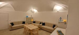 Centro Storico - Palazzo Manara - Note di Blu