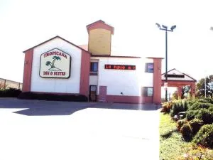 Tropicana Inn and Suites - Carrollton