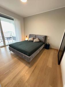 Modern apartment with large panoramic terrace