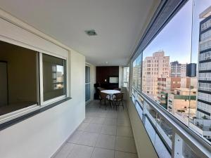 Ótima Localização!!! Apartamento De Frente No Centro De Capão Da Canoa