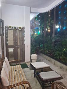 RamRaj, Family Stay with Garden View near Mahakal