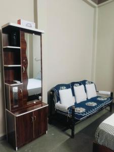 RamRaj, Family Stay with Garden View near Mahakal