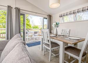 Hawthorn Glen Lodges