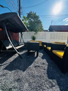 Villa Mayfair 4 bedrooms sea view with pool table