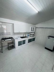 Villa Mayfair 4 bedrooms sea view with pool table